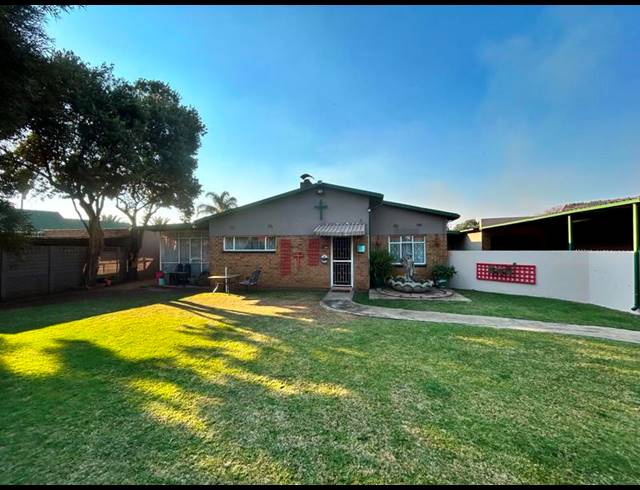 3 BEDROOM HOUSE FOR SALE IN BRENTHURST